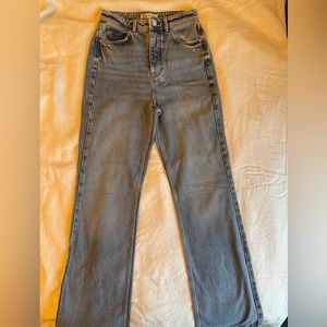 Zara jeans in light wash blue size 4